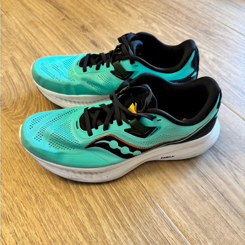 Saucony Teal and Black Running Shoes